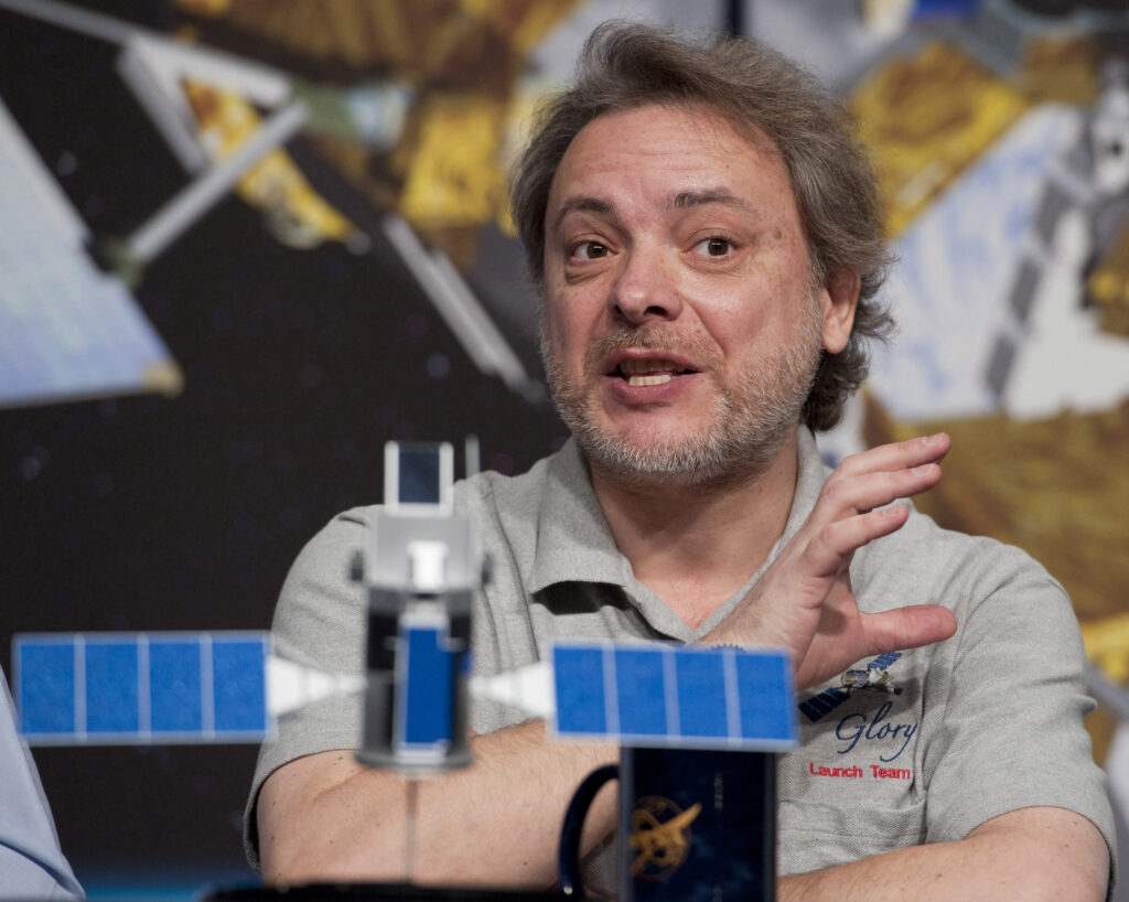 Call for Nominations : 2026 Michael I. Mishchenko Young Scientist Award